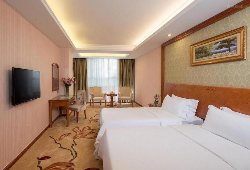 Vienna Hotel Huizhou Chenjiang Avenue
