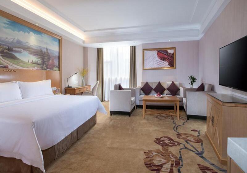 Vienna Hotel Longchuan