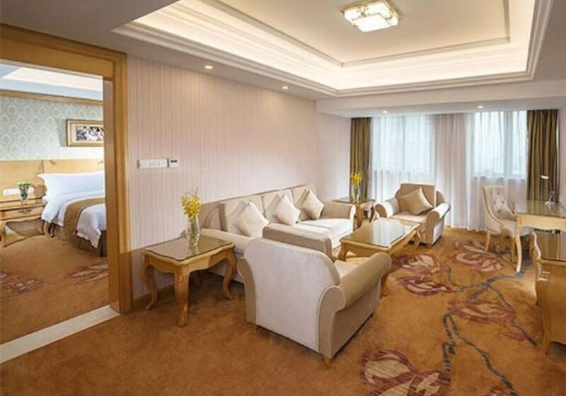Vienna Hotel Longchuan