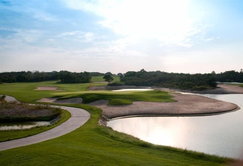 Arcadia Seaside Holiday Hotel Beidaihe