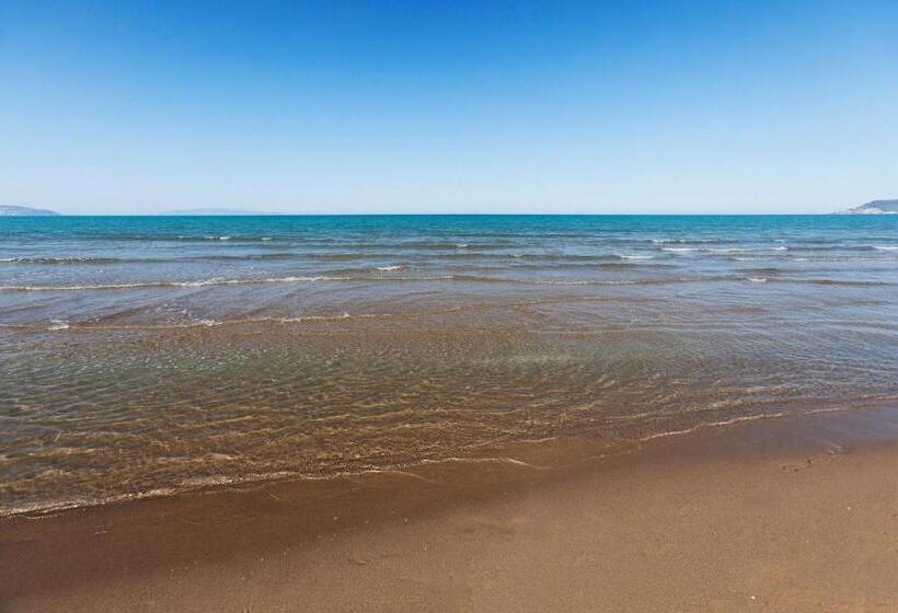 Golfo Di Maremma Village