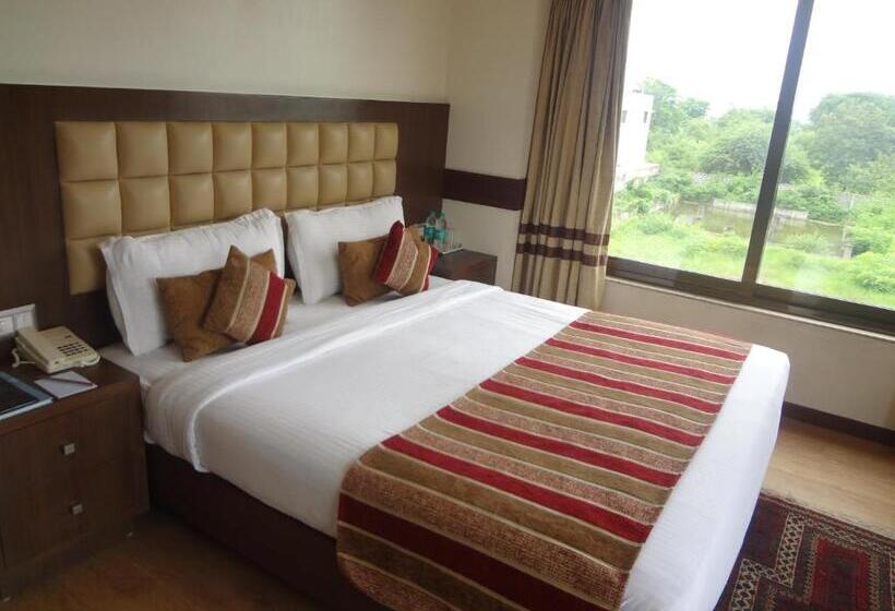 هتل The Legend Inn @nagpur