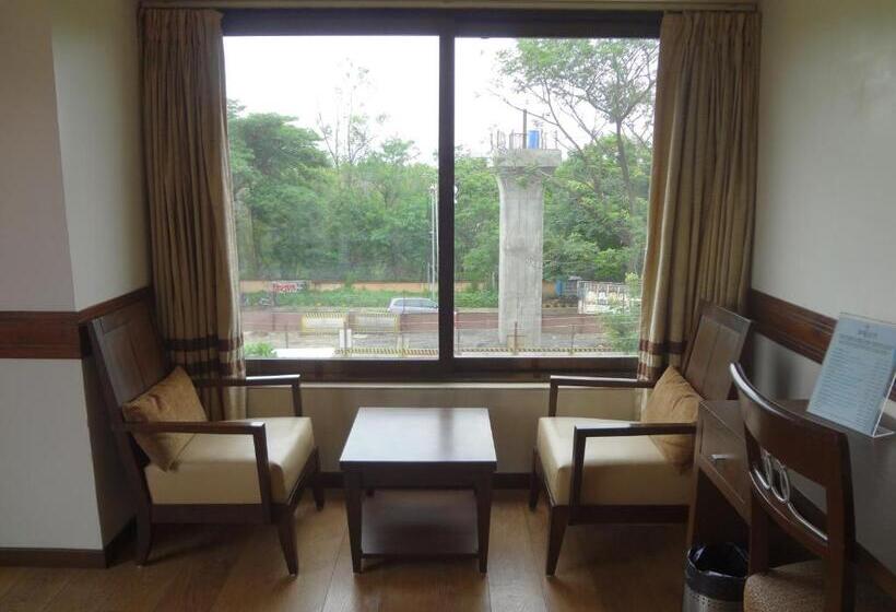 هتل The Legend Inn @nagpur