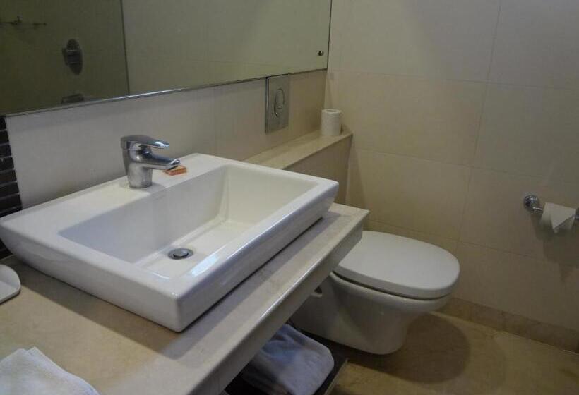 هتل The Legend Inn @nagpur