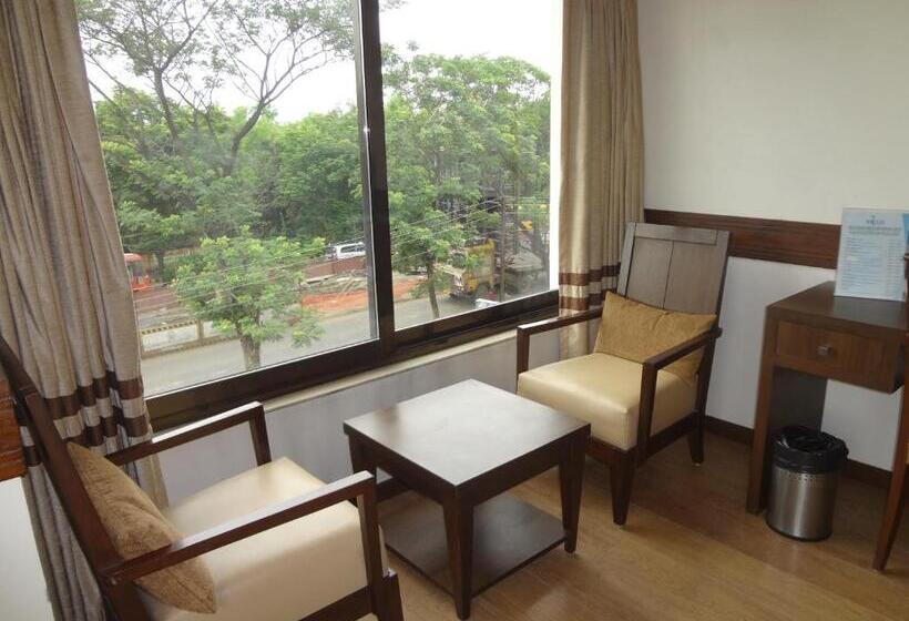 هتل The Legend Inn @nagpur