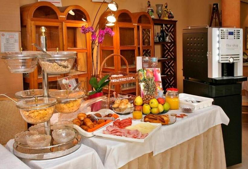 ホテル Ristorante Miralago