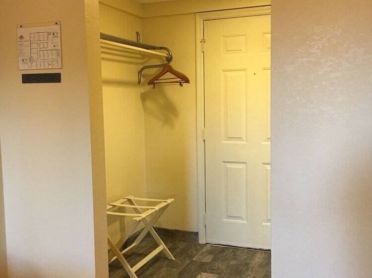 فندق St. Augustine Island Inn