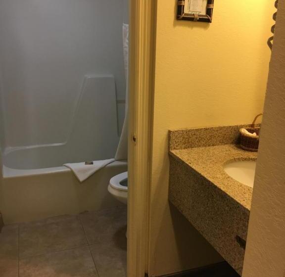 فندق St. Augustine Island Inn