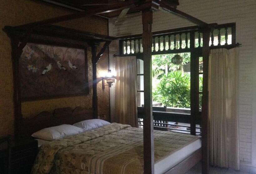 渡假胜地 Dewa Bharata Bungalows Candidasa