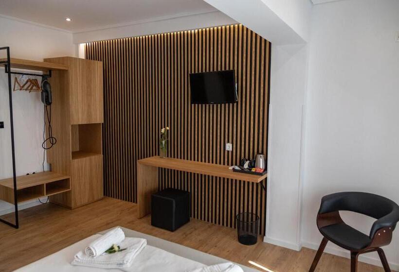 Ampoulos Rooms & Apartments