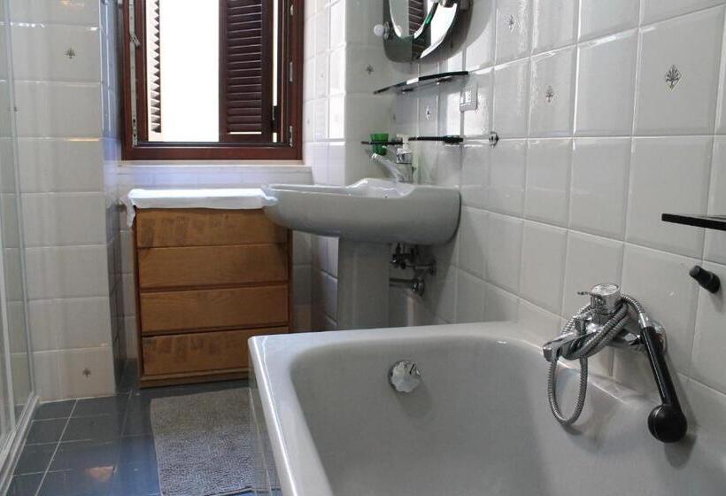 مبيت وإفطار A Casa Mia