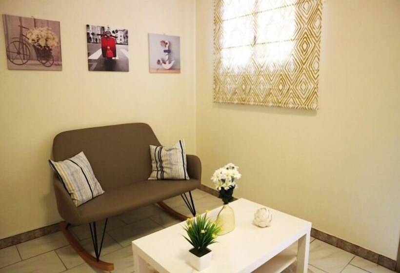 تختخواب و صبحانه Le Margherite   Casa Vacanze