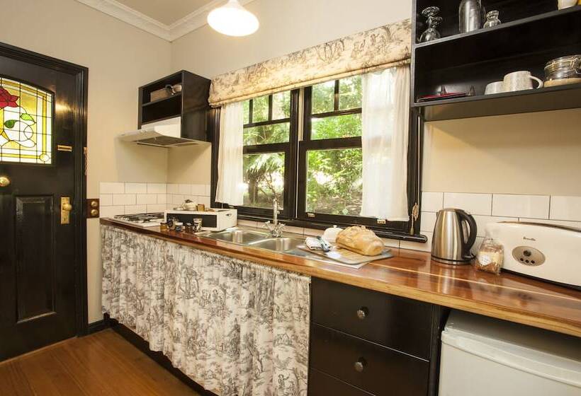 Fern Cottage At Fern Falls Cottages