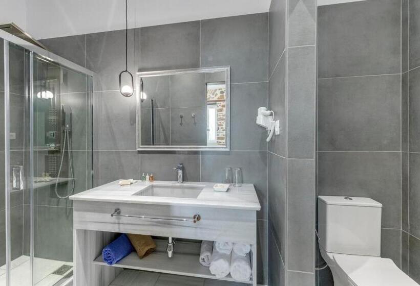 هتل 1844 Suites Syros