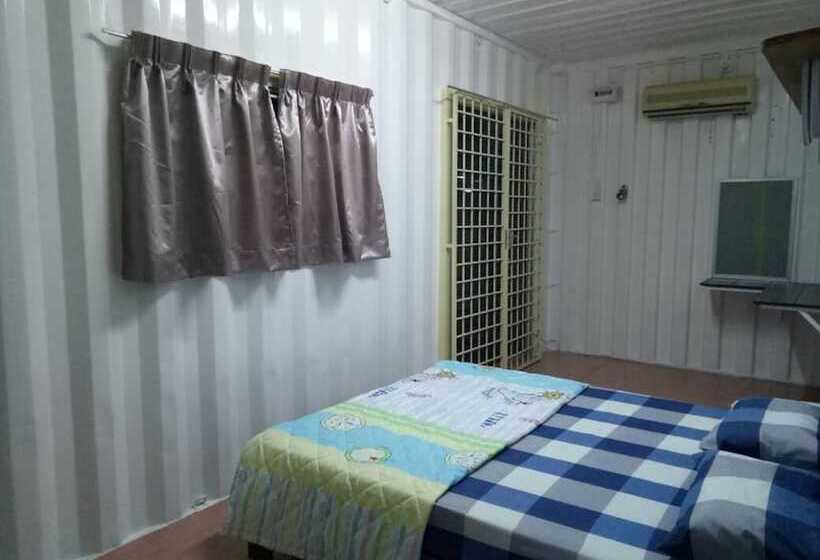 هتل 5 Stone Cabin Chalet