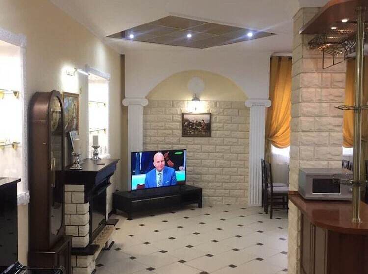 בית מלון כפרי Alexandriadomodedovo