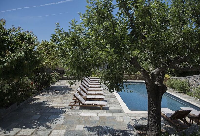 בית מלון כפרי Arxontiko Mytilineou   Skretaion