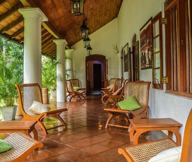 호텔 Athulya Villas