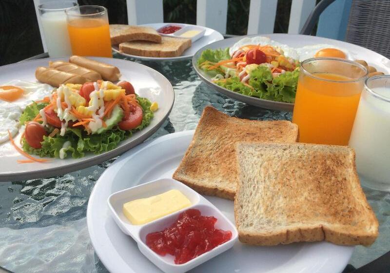 Отель Baan Kalaya Garden