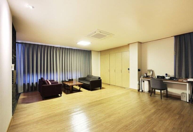 בית מלון כפרי Bolton