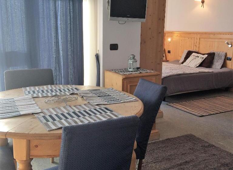 فندق Chalet Weal