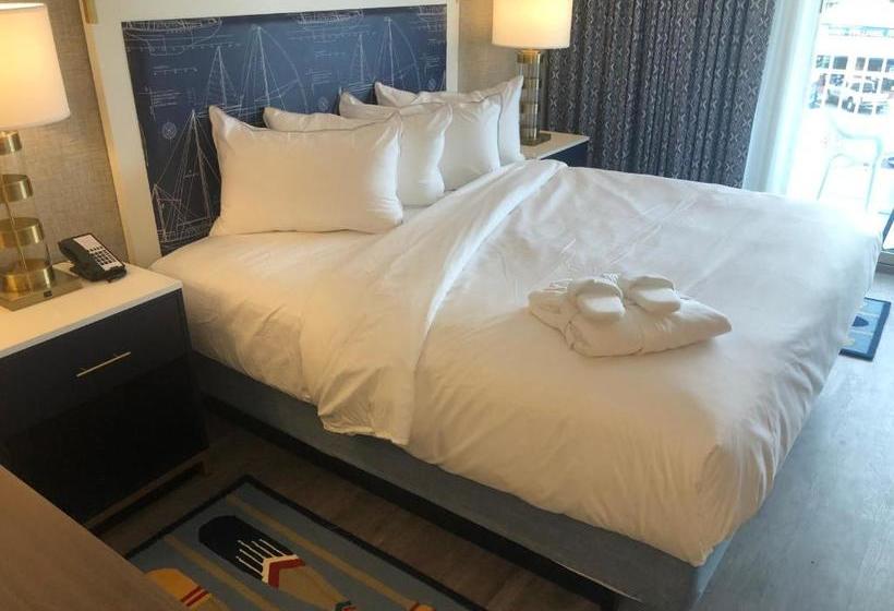 فندق Fenwick Shores, Tapestry Collection By Hilton