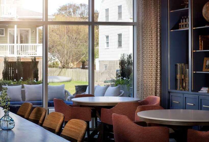 فندق Fenwick Shores, Tapestry Collection By Hilton