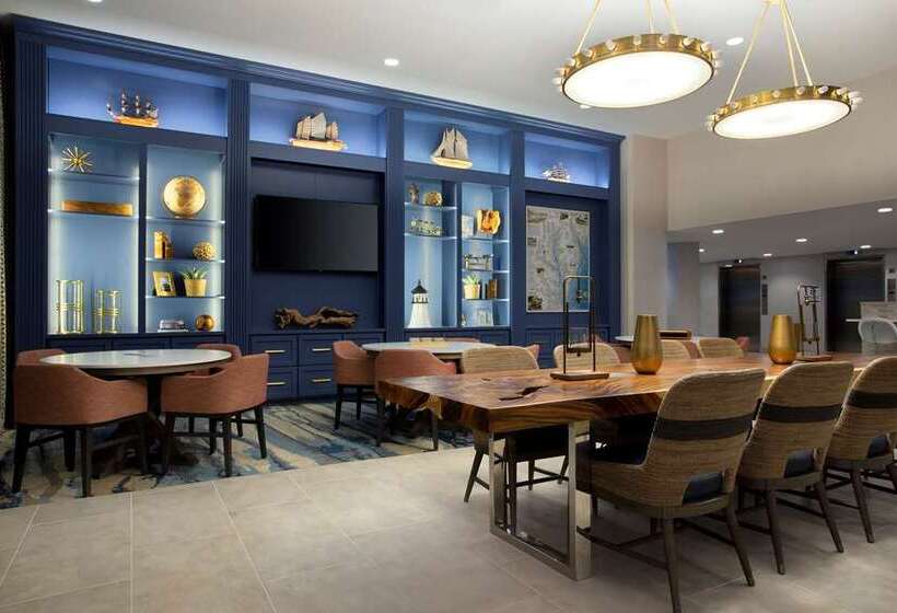 هتل Fenwick Shores, Tapestry Collection By Hilton