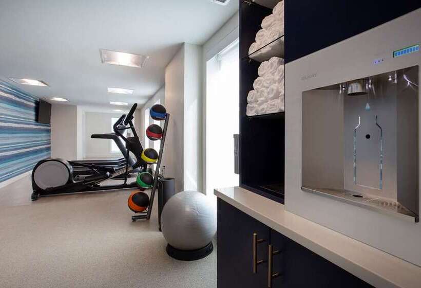 فندق Fenwick Shores, Tapestry Collection By Hilton