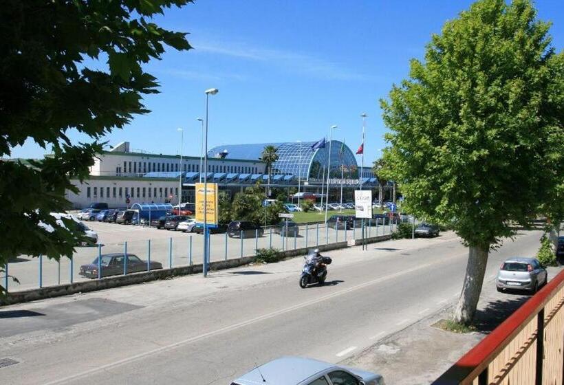 Hotel B&b Frontepista