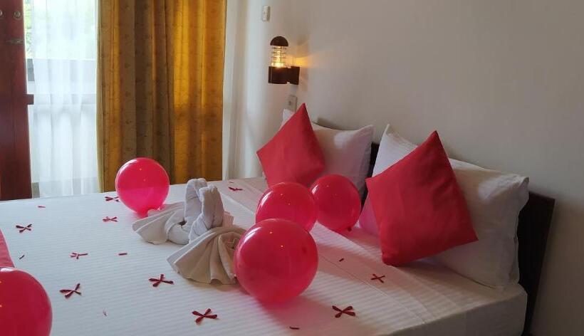 호텔 Grand Kandy Villa