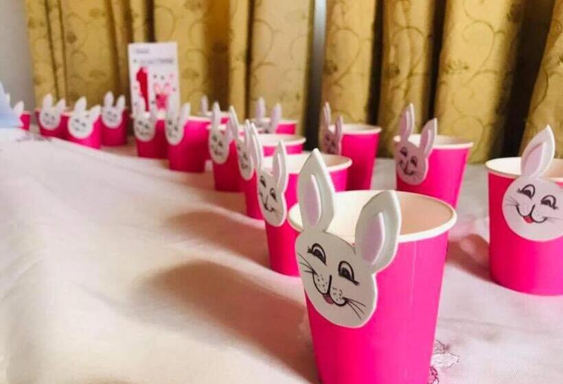 호텔 Grand Kandy Villa