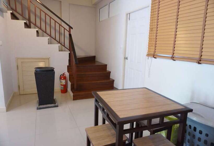 Отель Green House Phuket