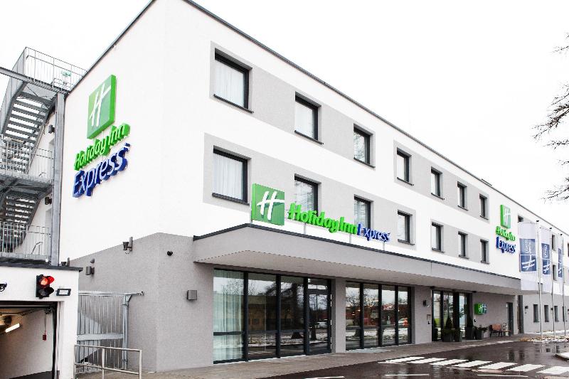 Hotel Holiday Inn Express Munich   Olympiapark, An Ihg