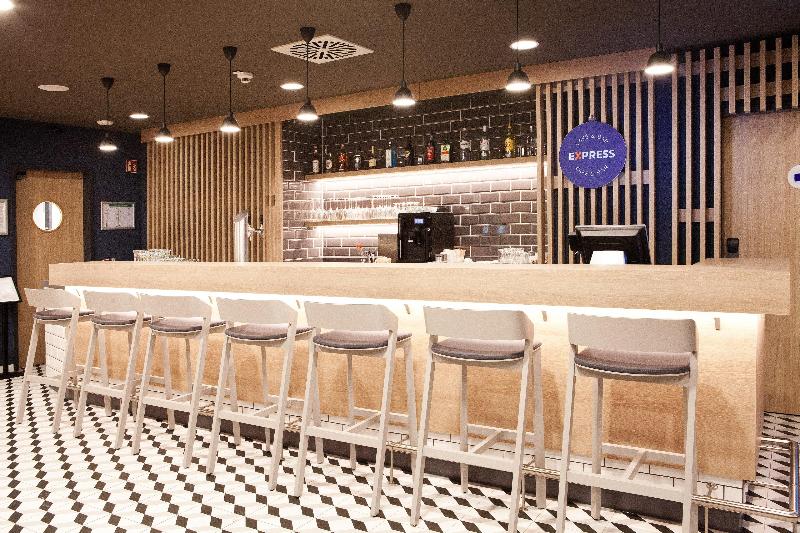 Hotel Holiday Inn Express Munich   Olympiapark, An Ihg