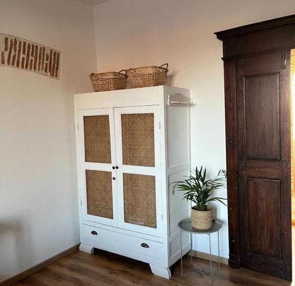 Отель Is Scabas Guestrooms