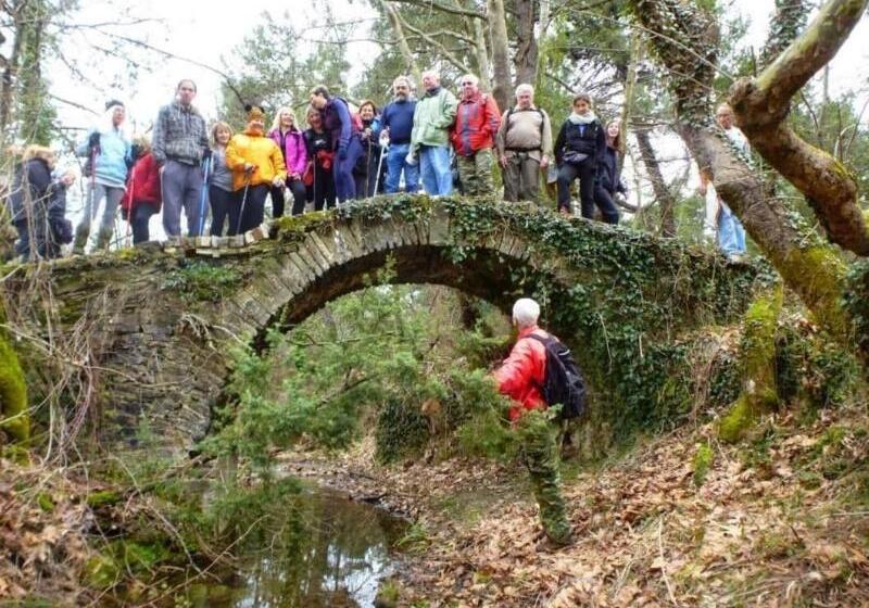 בית מלון כפרי Karavia Lux Inn