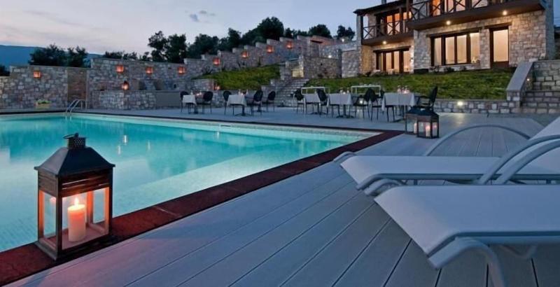 בית מלון כפרי Karavia Lux Inn