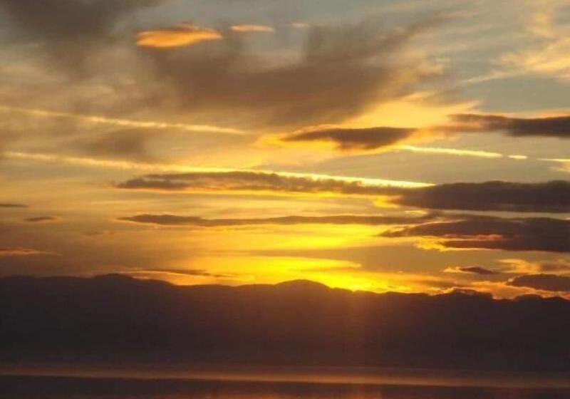 בית מלון כפרי Karavia Lux Inn