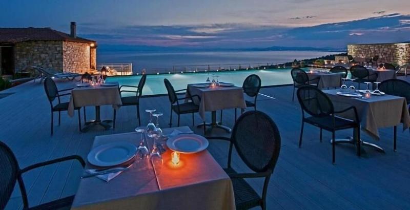 בית מלון כפרי Karavia Lux Inn