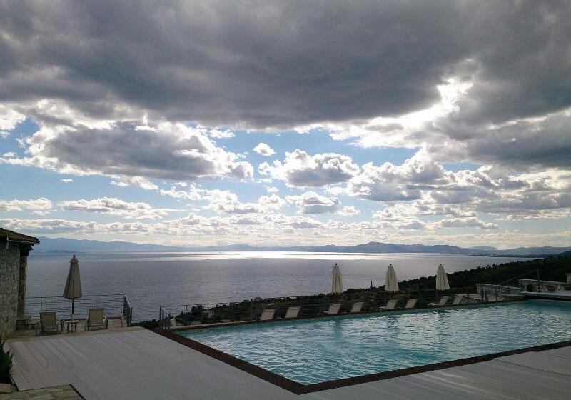 בית מלון כפרי Karavia Lux Inn