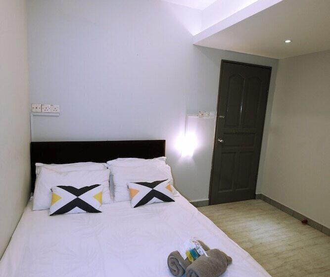 Hotel Kk Room At Kota Kinabalu City Center