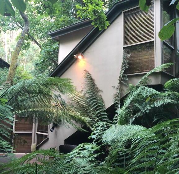 ホテル Linden Gardens Rainforest Retreat