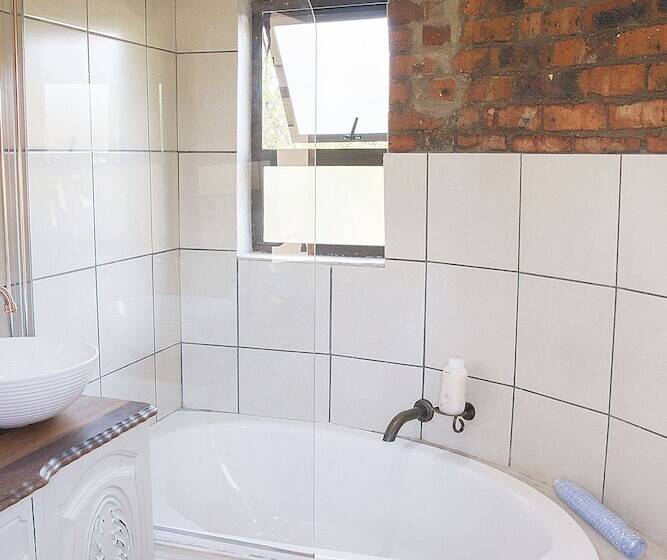 酒店 Matusadona Guest Lodge