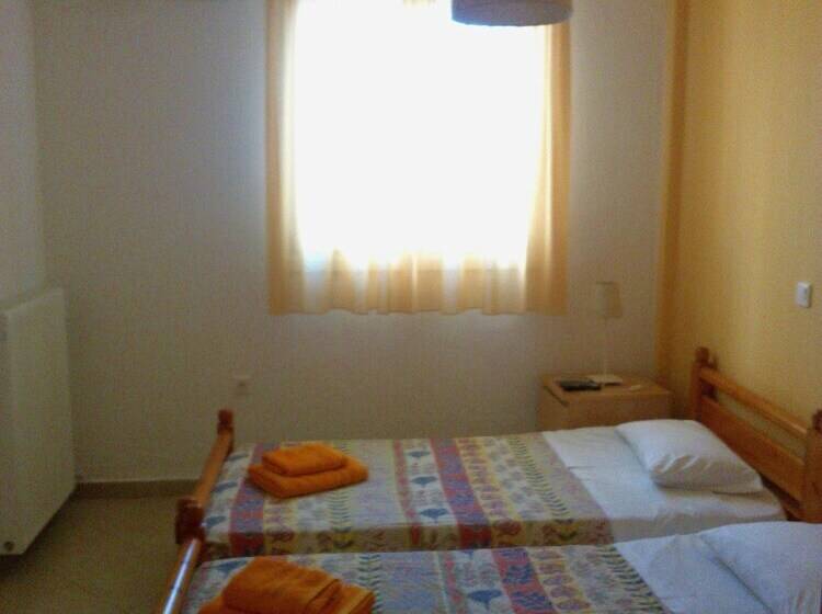 בית מלון כפרי Meltemi