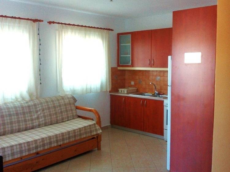 בית מלון כפרי Meltemi