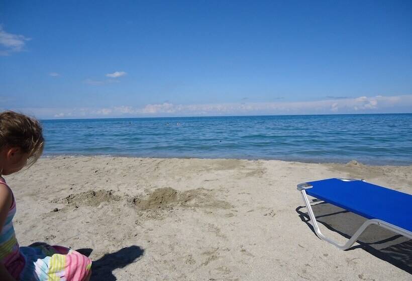 בית מלון כפרי Panorama Suites & Spa   Adults Only