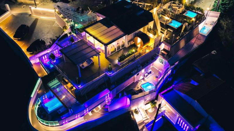 בית מלון כפרי Panorama Suites & Spa   Adults Only