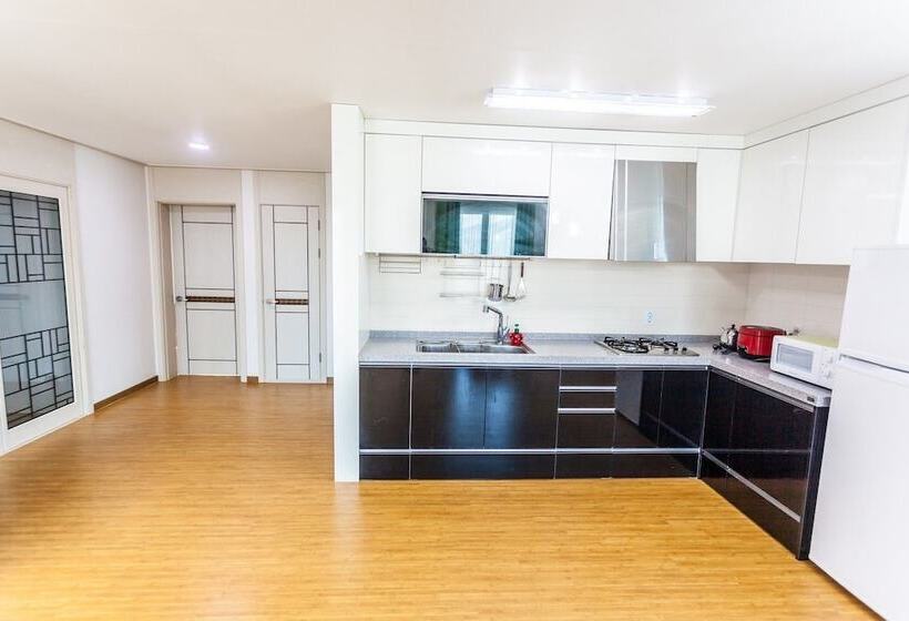 בית מלון כפרי Phoenix Emerald Pension