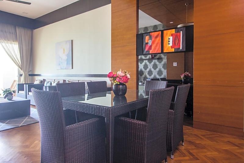 בית מלון כפרי Profolio Straits Quay